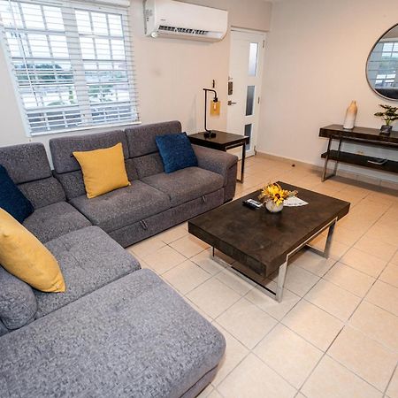 Luxury Retreat With Private Jacuzzi And Mountain Views Free Parking Apartment Ponce Luaran gambar