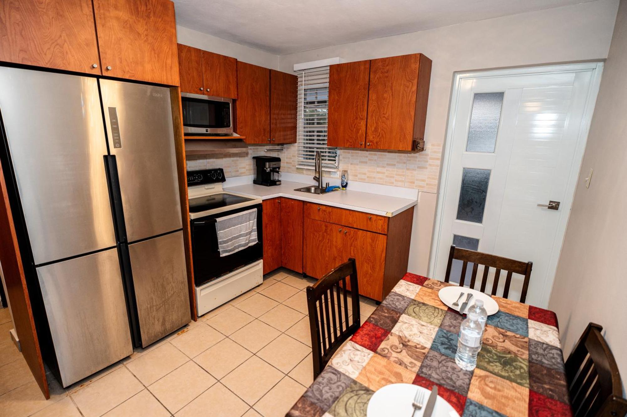 Luxury Retreat With Private Jacuzzi And Mountain Views Free Parking Apartment Ponce Luaran gambar