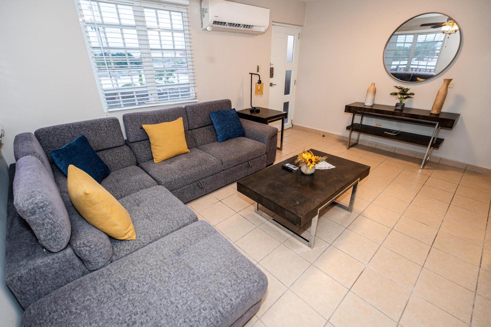 Luxury Retreat With Private Jacuzzi And Mountain Views Free Parking Apartment Ponce Luaran gambar